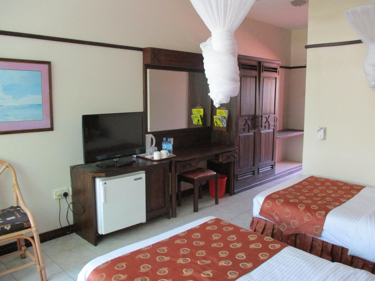 Indiana Beach Apartments Bamburi Exterior foto